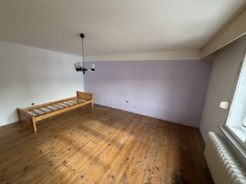 Prodej bytu 3+1 v osobním vlastnictví 90 m², Komňa