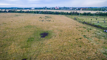 Prodej pozemku 10874 m², Odolena Voda