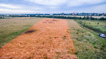 Prodej pozemku 10874 m², Odolena Voda