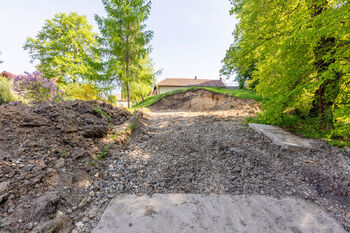 Prodej pozemku 800 m², Panenské Břežany