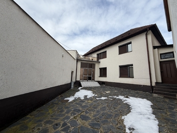 Prodej bytu 2+1 v osobním vlastnictví 44 m², Komňa