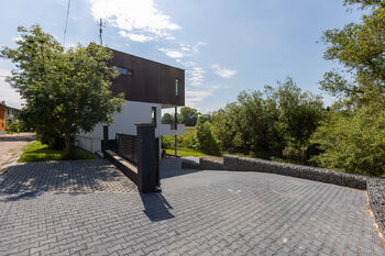 Prodej domu 330 m², Praha 10 - Kolovraty