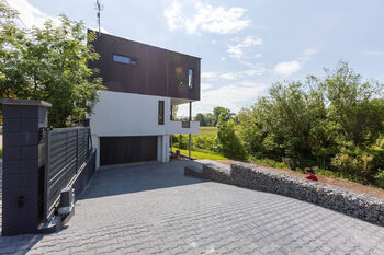 Prodej domu 330 m², Praha 10 - Kolovraty