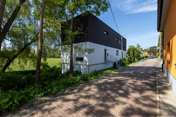 Prodej domu 330 m², Praha 10 - Kolovraty