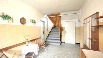 Prodej domu 405 m², Klamoš