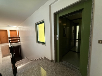 vchod do apartmánu - Prodej bytu 2+kk v osobním vlastnictví 54 m², Silvi