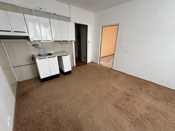 kuchyně - Prodej bytu 1+1 v osobním vlastnictví 43 m², Staňkov