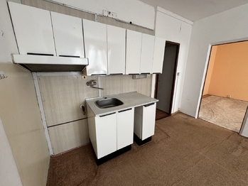 kuchyně - Prodej bytu 1+1 v osobním vlastnictví 43 m², Staňkov