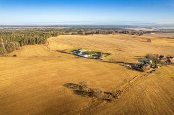 Prodej pozemku 8962 m², Lišov