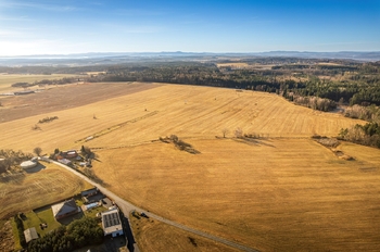 Prodej pozemku 8962 m², Lišov