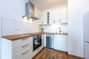 Pronájem bytu 2+kk v osobním vlastnictví 75 m², Praha 4 - Modřany