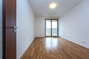 Pronájem bytu 2+kk v osobním vlastnictví 75 m², Praha 4 - Modřany
