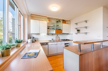 Prodej bytu 3+kk v osobním vlastnictví 82 m², Praha 6 - Dejvice