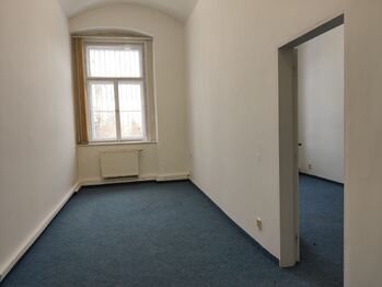 Pronájem kancelářských prostor 17 m², Praha 5 - Smíchov