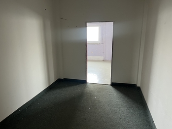 Pronájem skladovacích prostor 383 m², Praha 9 - Horní Počernice
