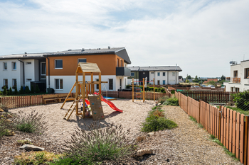 Pronájem bytu 2+kk v družstevním vlastnictví 60 m², Lavičky