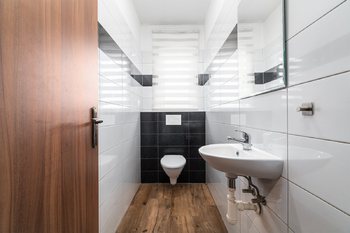 Samostatné WC - Prodej domu 102 m², Česká Bříza