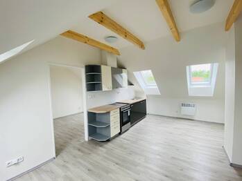 byt Rousínov - Pronájem bytu 2+kk v osobním vlastnictví 43 m², Vyškov 