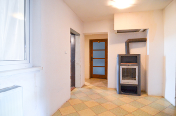 chodba - Prodej domu 160 m², Vnorovy
