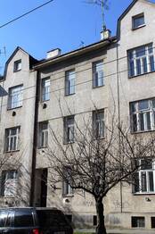 Pohled na dům - Pronájem bytu 2+1 v osobním vlastnictví 50 m², Brno