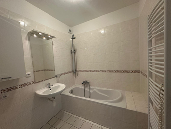 Pronájem bytu 2+1 v osobním vlastnictví 73 m², Kralovice