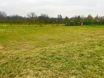 Prodej pozemku 577 m², Lazníky