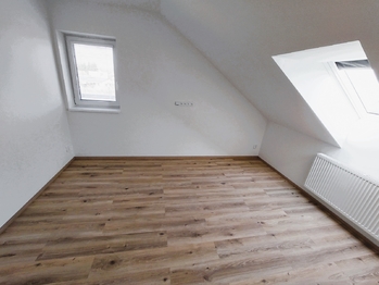 Pronájem bytu 3+kk v osobním vlastnictví 96 m², Komořany