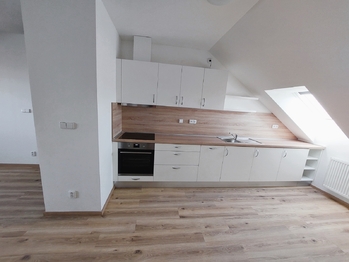 Pronájem bytu 3+kk v osobním vlastnictví 96 m², Komořany