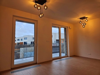 Pronájem bytu 2+kk v osobním vlastnictví 6544 m², Praha 5 - Řeporyje