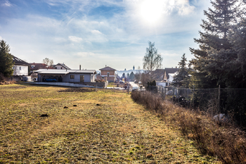 Západy slunce si de zamilujete - Prodej pozemku 3362 m², Mělník