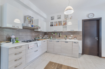 Kuchyň - Prodej bytu 4+1 v osobním vlastnictví 278 m², Montesilvano