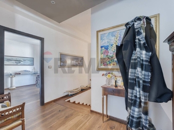 Prodej bytu 4+1 v osobním vlastnictví 278 m², Montesilvano