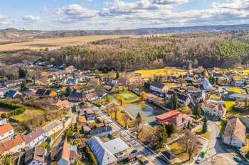 Pohled na vesnici - Prodej domu 160 m², Svinařov