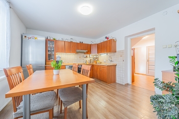Kuchyně - Prodej domu 160 m², Svinařov
