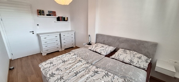 Ložnice  - Prodej bytu 2+kk v osobním vlastnictví 49 m², Rostěnice-Zvonovice