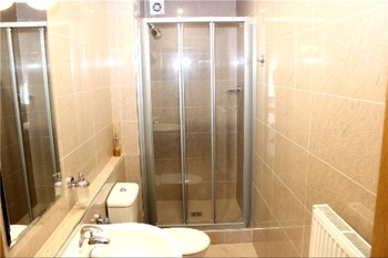 Koupelna 2 - Prodej domu 271 m², Průhonice