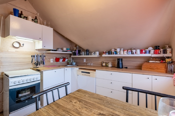 Prodej bytu 3+1 v osobním vlastnictví 85 m², Znojmo