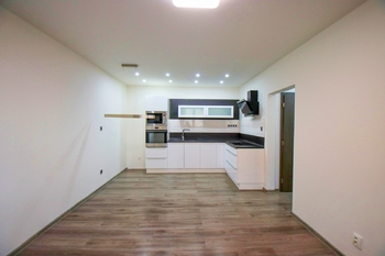 Pronájem bytu 2+kk v družstevním vlastnictví 40 m², České Budějovice