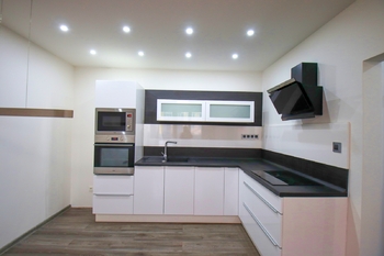 kuch.kout - Pronájem bytu 2+kk v družstevním vlastnictví 40 m², České Budějovice