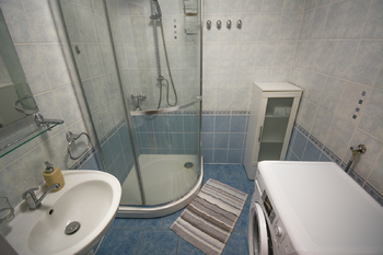 Koupelna - Pronájem bytu 2+1 v družstevním vlastnictví 69 m², Vamberk