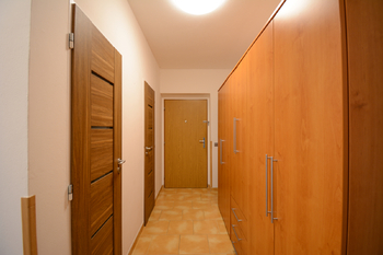 Chodba - Pronájem bytu 2+1 v družstevním vlastnictví 69 m², Vamberk