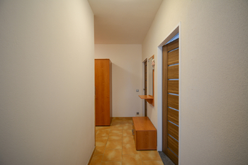 Chodba - Pronájem bytu 2+1 v družstevním vlastnictví 69 m², Vamberk