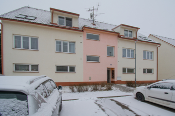 Bytový dům - Pronájem bytu 2+1 v družstevním vlastnictví 69 m², Vamberk 