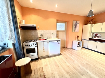 Prodej domu 140 m², Nemotice