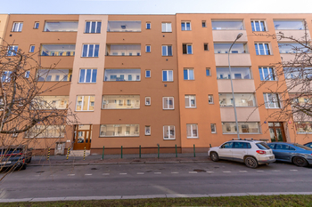 Prodej bytu 2+kk v osobním vlastnictví 48 m², Praha 4 - Krč