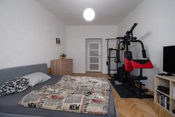 Pokoj 1 - Prodej bytu 2+1 v osobním vlastnictví 56 m², Praha 3 - Žižkov