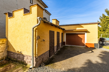 Prodej domu 254 m², Šestajovice