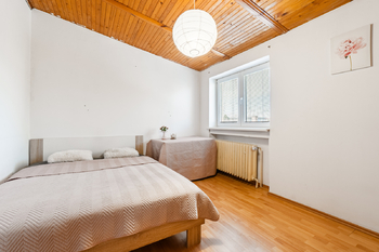 Prodej domu 254 m², Šestajovice