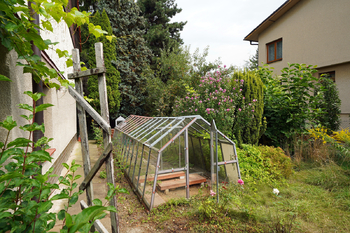 Prodej domu 200 m², Roztoky