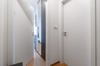 Pronájem bytu 1+kk v osobním vlastnictví 31 m², Praha 5 - Třebonice